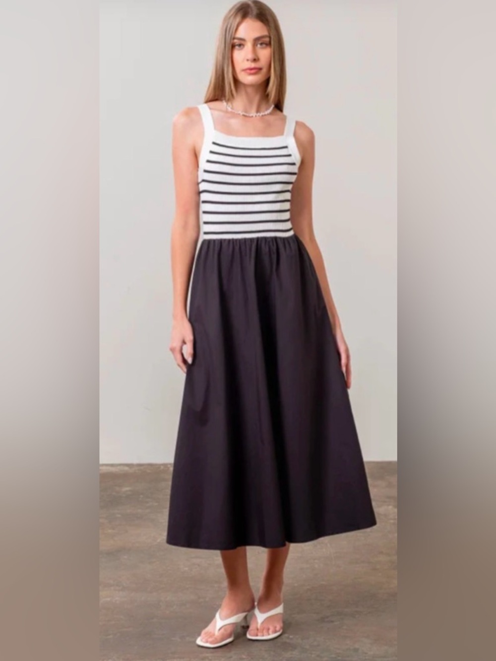 Moon River Square Neck Black and White Midi Dress Size M